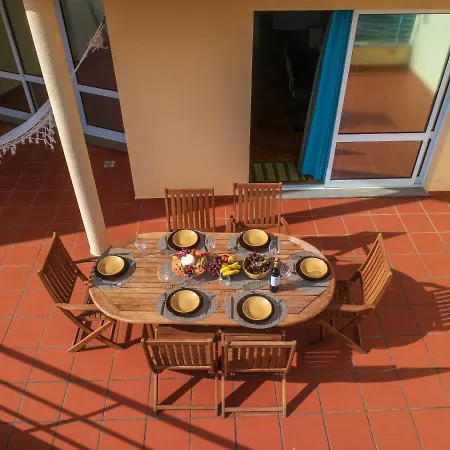 Serramar , Vistas Deslumbrantes Calheta (Madeira)